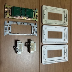 ナショナル（松下電工、パナソニック）フルカラーコンセント、コンセントプレートの画像