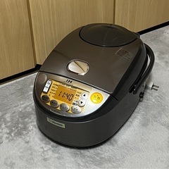 【受渡者様決定】ZOJIRUSHI炊飯ジャー5合炊き