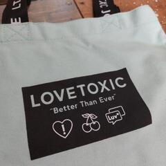 LOVE TOXIC　バッグの画像
