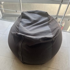 体にフィットするソファ