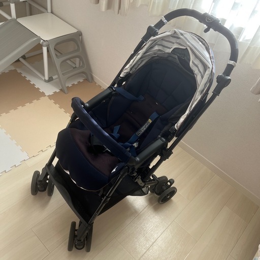 コンビ　ベビーカー　スゴカル　4キャス　compact