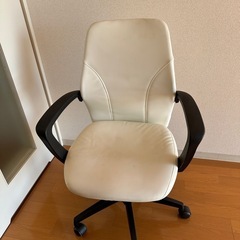 オフィスチェア　PUレザー