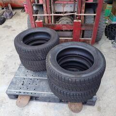 スタッドレス 205/60R16 バリ溝