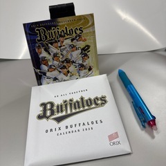 Buffaloes卓上カレンダー2025年新品✨の画像