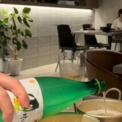 韓国料理店スタッフの画像