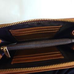 最大値引きしましたリラックマの財布兼スマホケースの画像