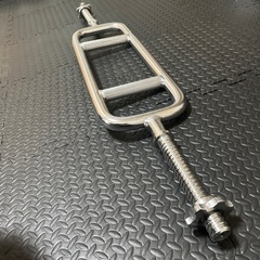 トライセプスバーの画像