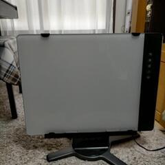 差し上げます パネルヒーター