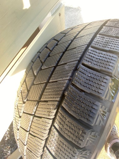 【値下】バリ山　スバル　XV　アウトバック　スタッドレス　225/60/17