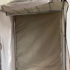 
目隠し付ハンガーラック　28日までの画像