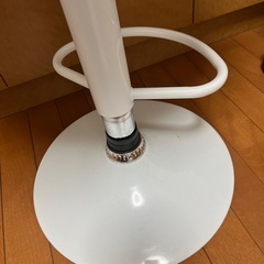 ハイチェア　ホワイトカラーの画像