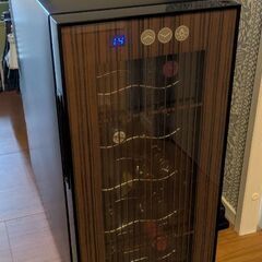 ワインセラー ハイアール JL-C26A 10本収納 幅252奥...