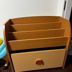 ゾウさんの本棚アンドオモチャ入れ