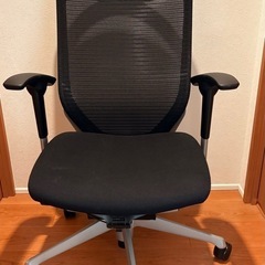 オカムラ バロンチェア 黒
