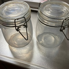 ガラスの入れ物
の画像