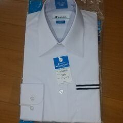 カッターシャツ