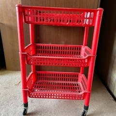 キャスター付きカゴ　中古