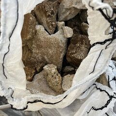 お好きなだけ 袋入り庭土、袋入りガラ、ブロック石 【手渡しのみ/茨城県つくばみらい】の画像