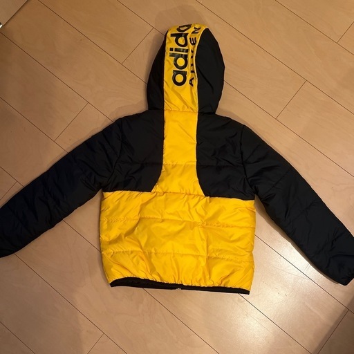 ダウン　キッズ　adidas