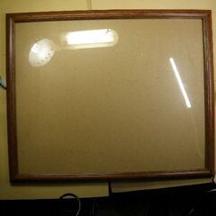 中型木製額縁 ガラス入 中古良品 サイズ41.5x50cm F        取りに来ていただける方・受け渡し日時自由の画像