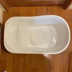 ベビーバス　西松屋