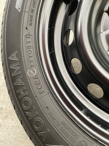 受け渡し予定者が決まりました。タイヤ、ホイールセット145\80r12  ピクシスバンより取り外し　製造22年　　　2ヶ月くらい使用