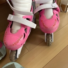 インラインスケート ローラースケートの画像