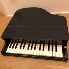 カワイ　グランドピアノ