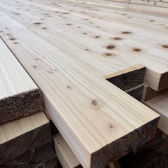 【特価品】ヒノキ 4000×30×90(mm) バラ売り！デッキ、下地、DIYなどに。在庫88本ありますので複数の方へ販売できます。の画像