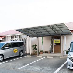 残業月30分以下！固定時間勤務！年間休日110日！障がい児保育に興味がある保育士募集！の画像