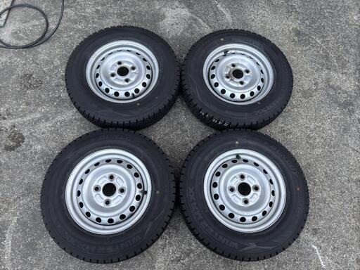 [売却済み] タ8 ハイゼット S200V ダンロップ スタッドレス 145/80R12 23年 10部山〜 超バリ山