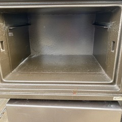 無料！早い者勝ち！金庫差し上けますの画像