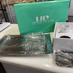 未使用品✨リリー／トレー＆コーヒーセットスプーンスタンド付の画像