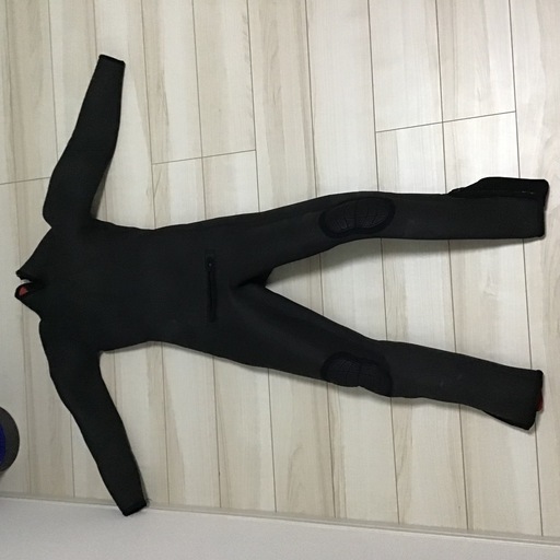 ウェットスーツ