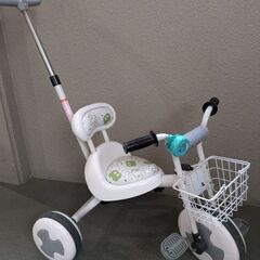 ディズニートライク　ピュア　三輪車ー
