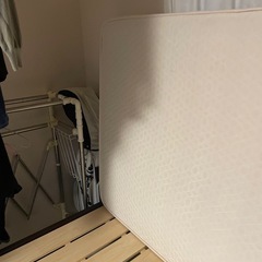セミダブルベッドの画像