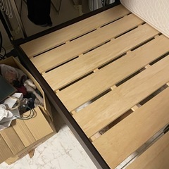 セミダブルベッドの画像