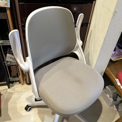 【譲渡先決定】
デスクチェア差し上げますの画像