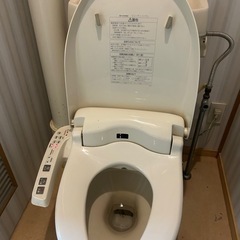 即決　温水便座　ウォッシュレット　パナソニック　暖かい　温かい　お尻に優しい　いぼ痔対策　中川区　中古動作品　早い者勝ち！の画像