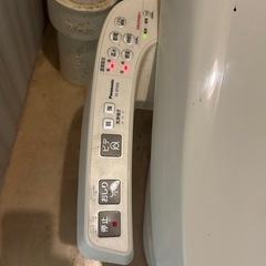 即決　温水便座　ウォッシュレット　パナソニック　暖かい　温かい　お尻に優しい　いぼ痔対策　中川区　中古動作品　早い者勝ち！の画像