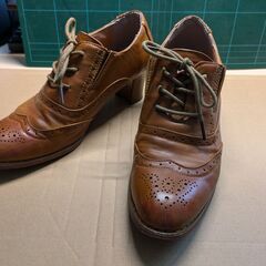 Shutte レースアップパンプス（エーコン）の画像