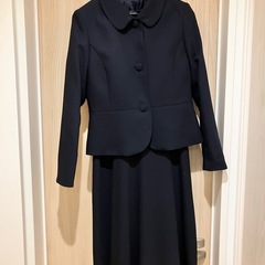 レディーススーツ