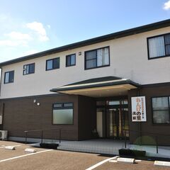 ＼週2日～OK！／勤務時間や資格によって時給アップ！ケアスタッフの画像