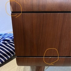 ガラスローテーブルの画像