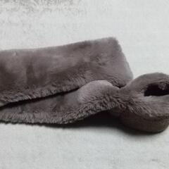 フェイクファーのマフラーの画像