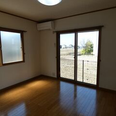 💛メゾネット３Ｋ角部屋💛各部屋にエアコン💛全室ペアサッシ💛窓付き浴室💛 - 滑川市
