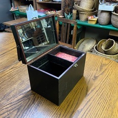 入れ物
の画像