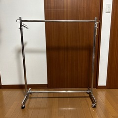 ＊美品＊ステンレスハンガーラック＊