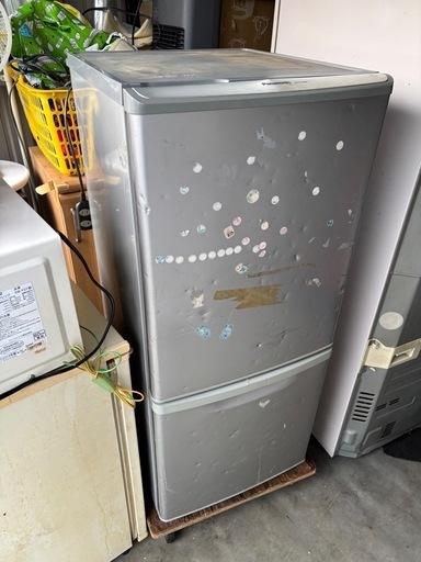 Panasonic 138 L 冷蔵庫　2011