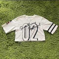 STYLENANDA ナンバーロゴT　5分丈クロップドTシャツの画像